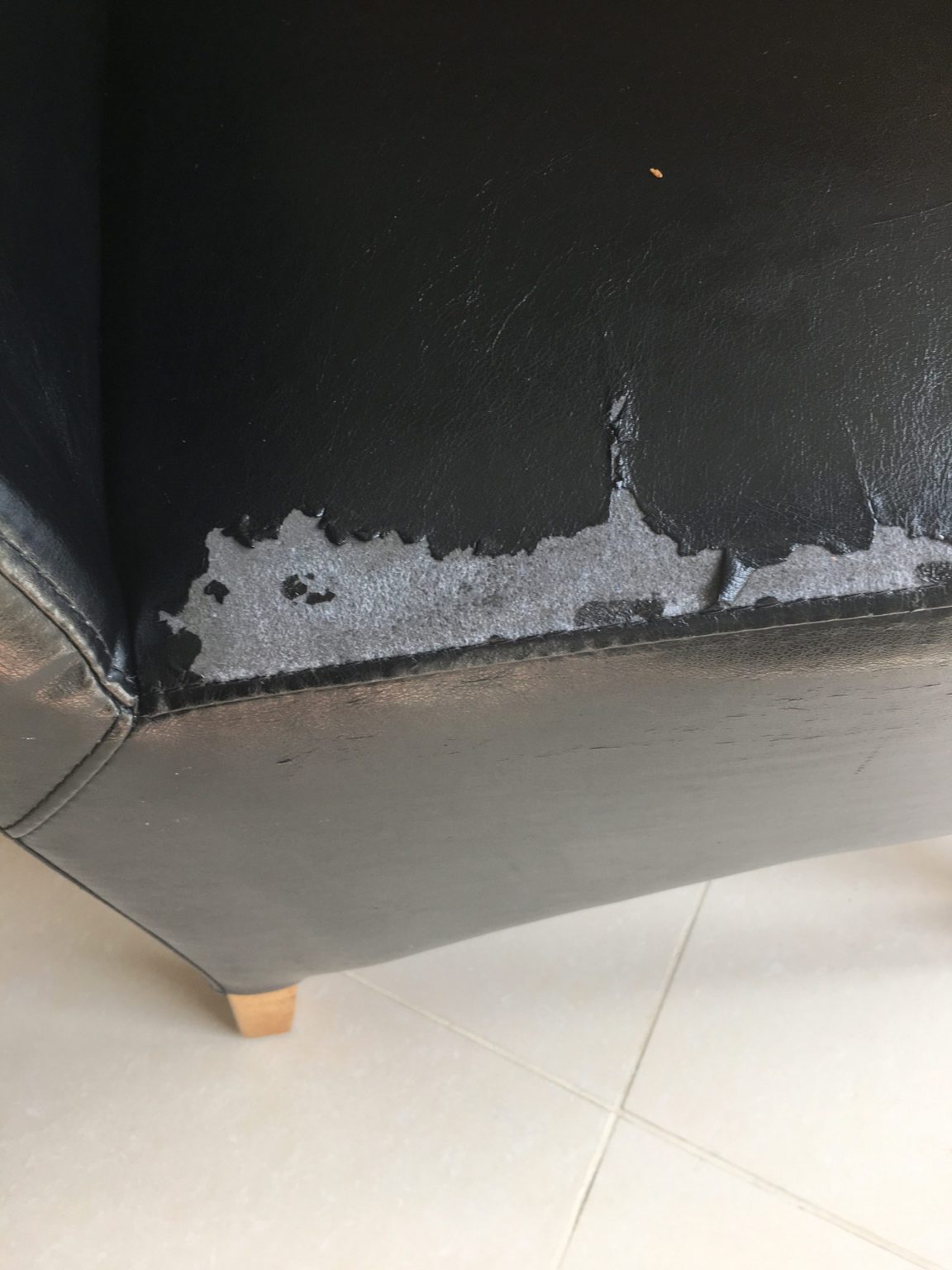 Peeling Leather Leather Repair Company Leather Encyclopaedia