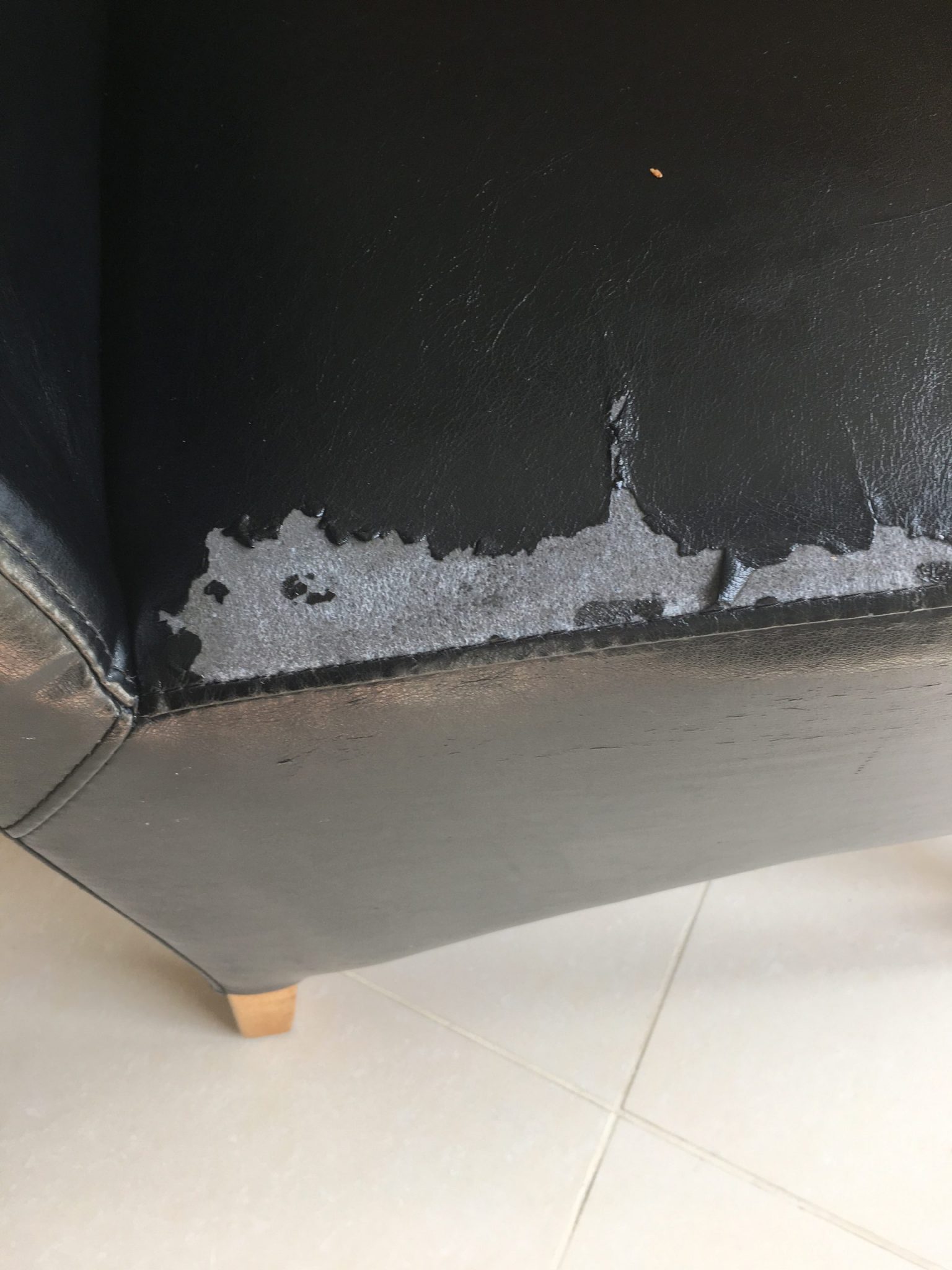 Peeling Leather Leather Repair Company Leather Encyclopaedia