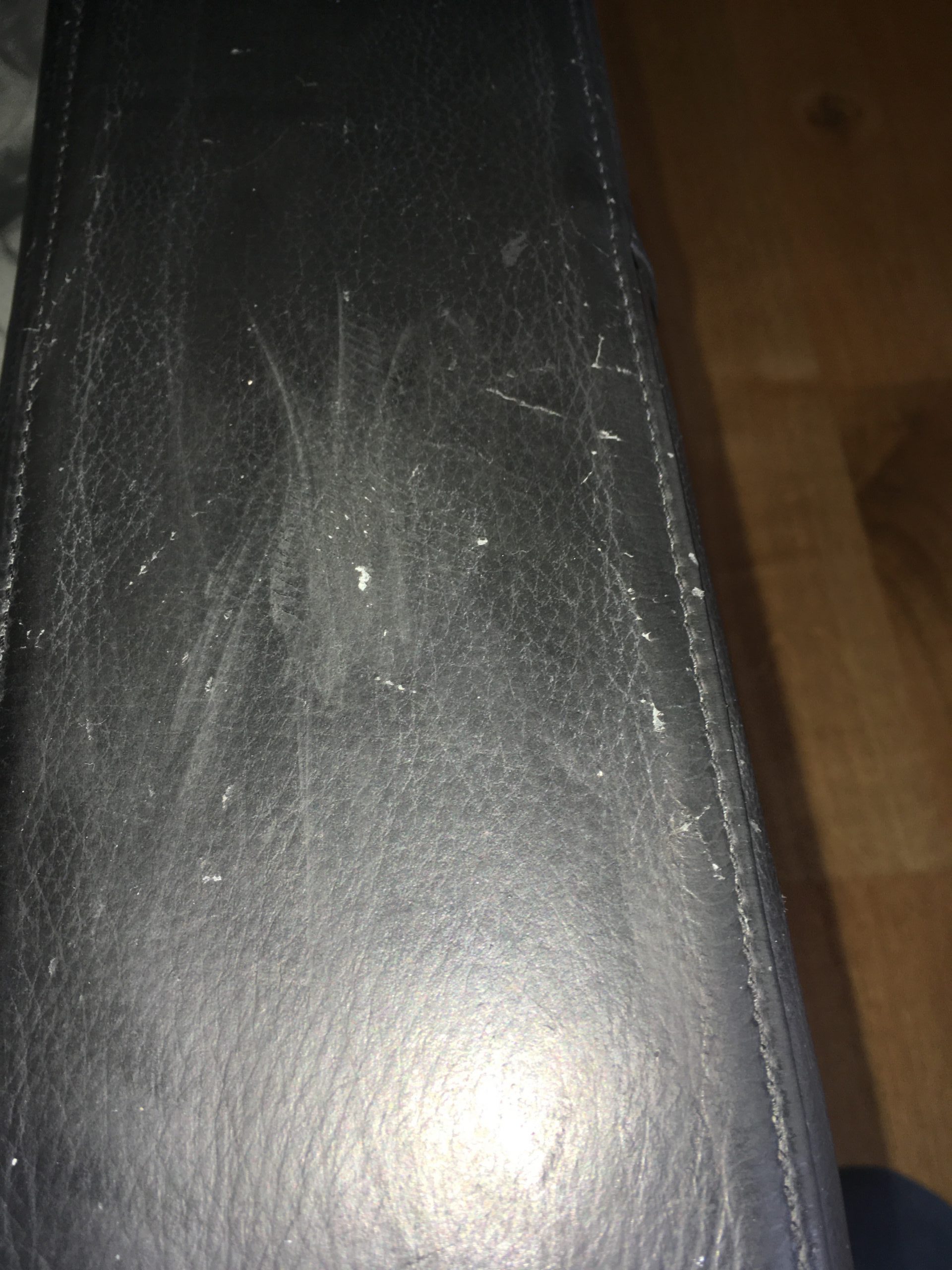 Scratches In Leather Pro Rers, Scratch On Leather